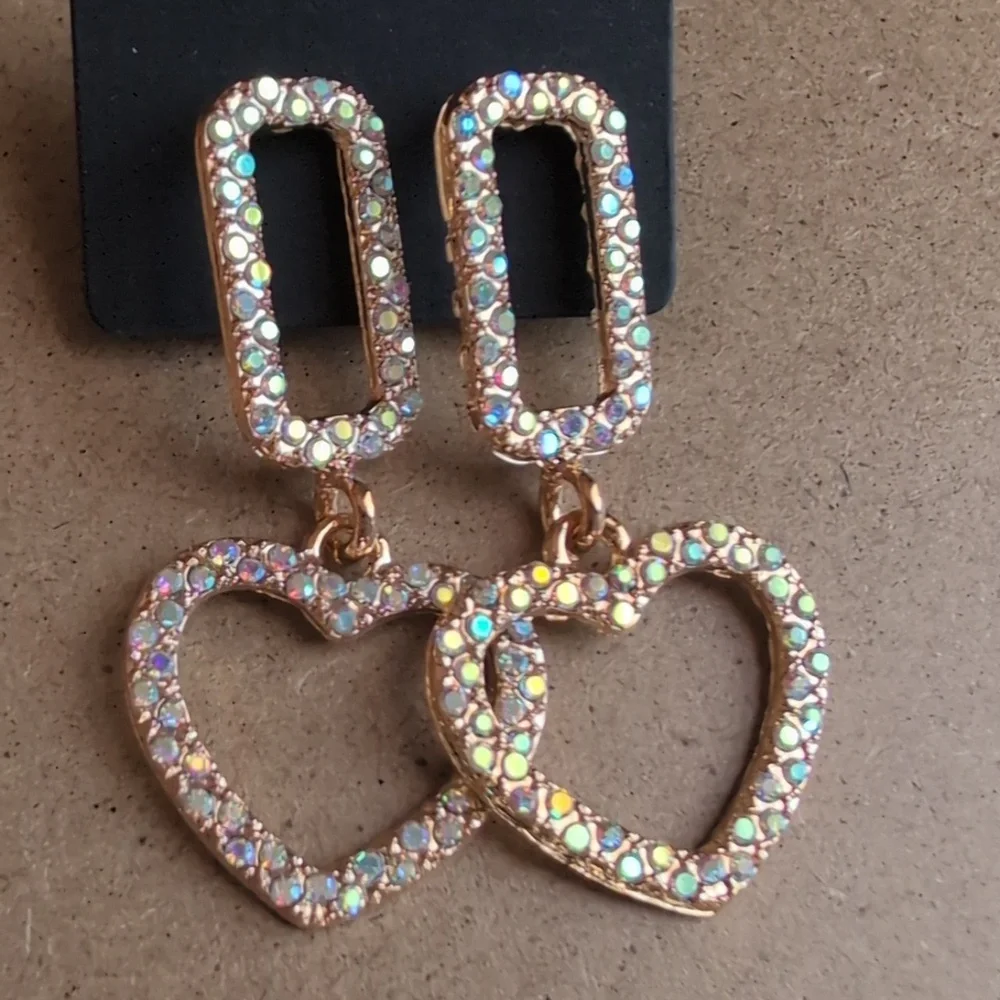 Elegant Gold Heart Drop Earrings